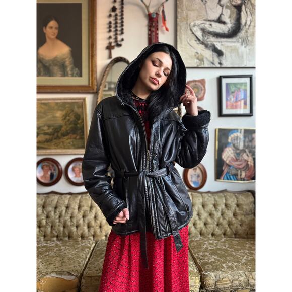 Vintage Wilsons Leather Hooded Black Jacket w Faux Fur Lining Small - Picture 5 of 12